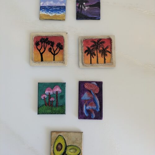 Miniature painted magnets